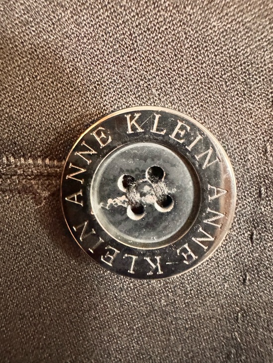 Anne Klein Black Short-Sleeve Tailored Blazer size 6P - Picture 3 of 5